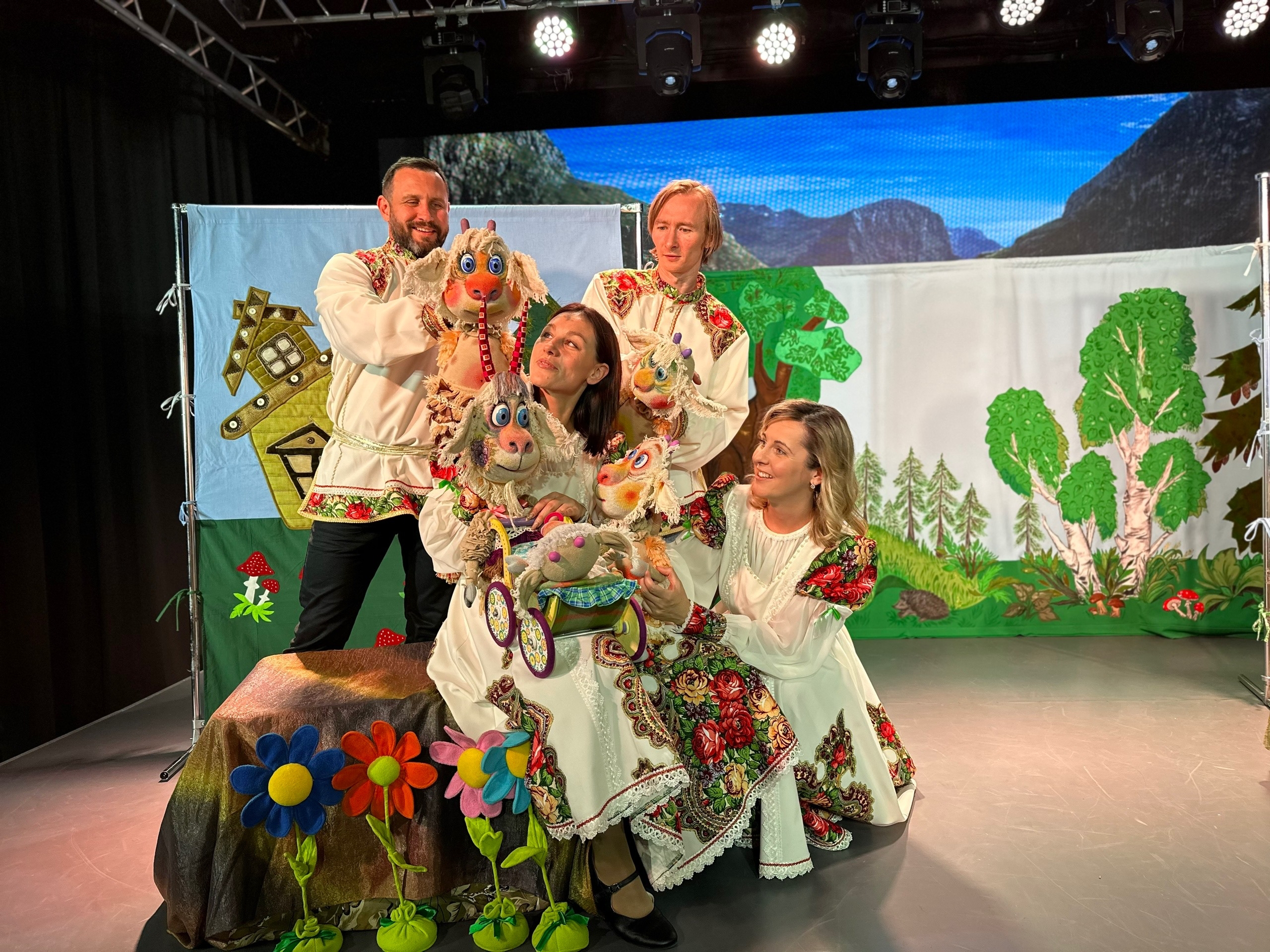 Волк и козлята — сцена